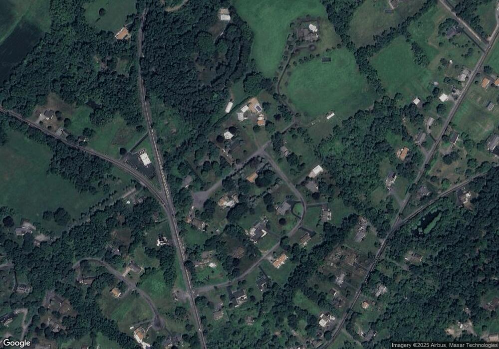 5275 Elgin Dr, Emmaus, PA 18049 - photo 1