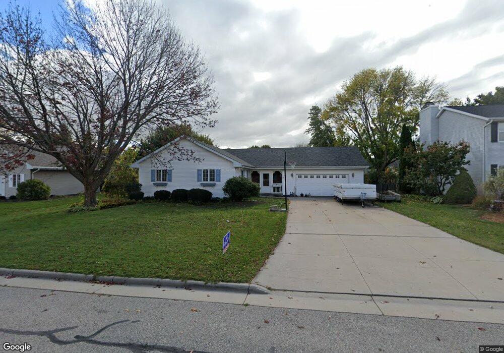 2313 W Seneca Dr, Appleton, WI 54914 - photo 1