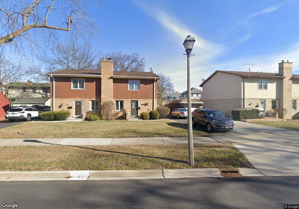 281 E 1st St, Elmhurst, IL 60126 - photo 1