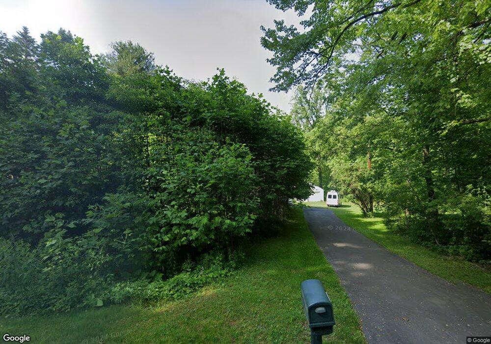 5111 S Mountain Dr, Emmaus, PA 18049 - photo 1