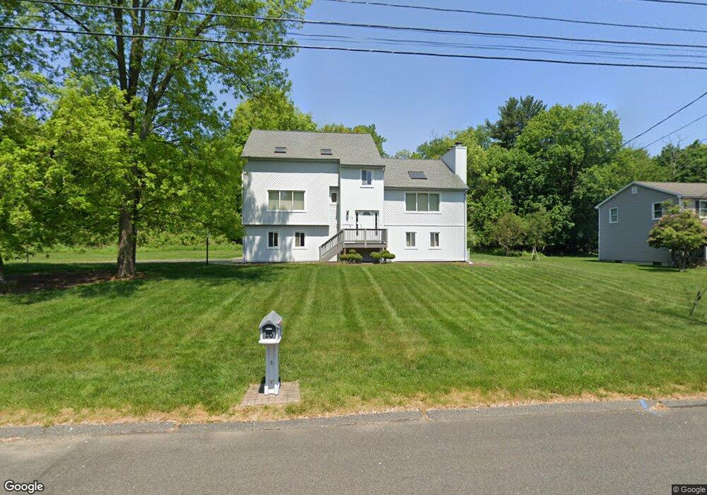 16 Hitching Post Ln, Trumbull, CT 06611 - photo 1