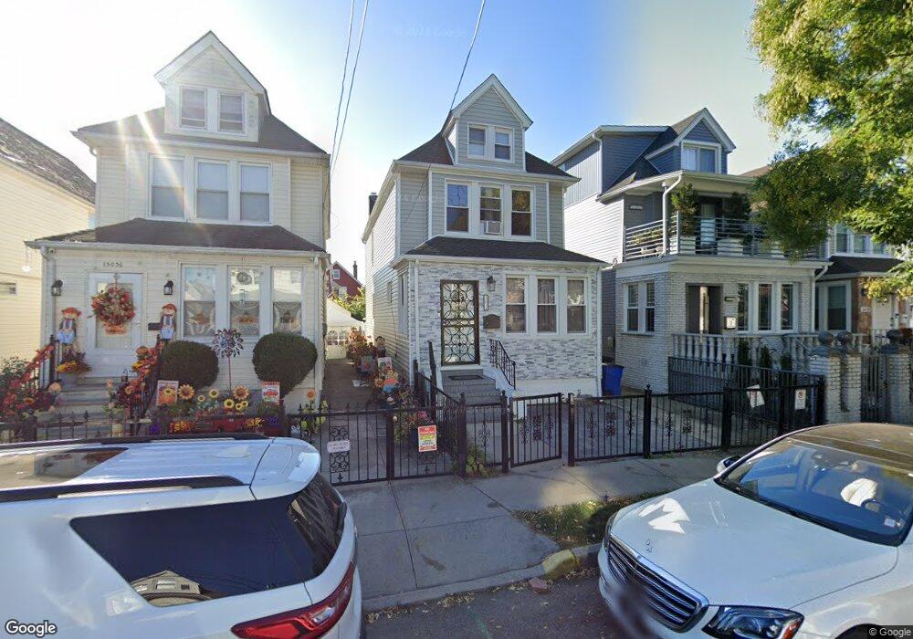 150-34 115th Dr, Jamaica, NY 11434 - photo 1