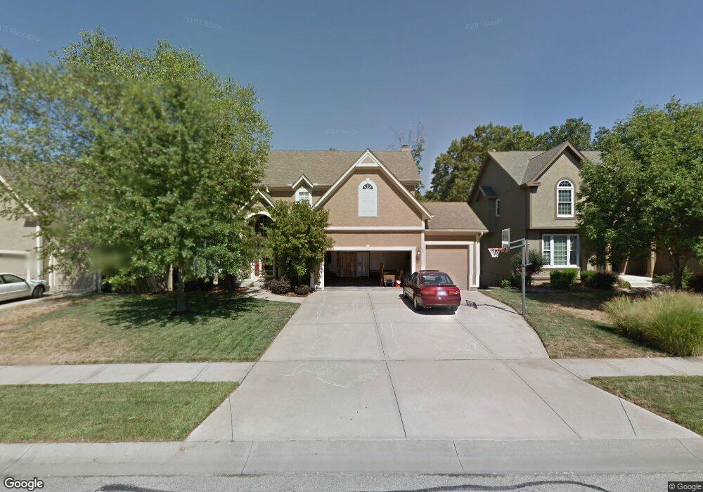 4616 Roberts St, Shawnee, KS 66226 - photo 1