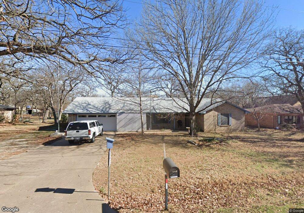2609 Royal Ln, Granbury, TX 76049 - photo 1