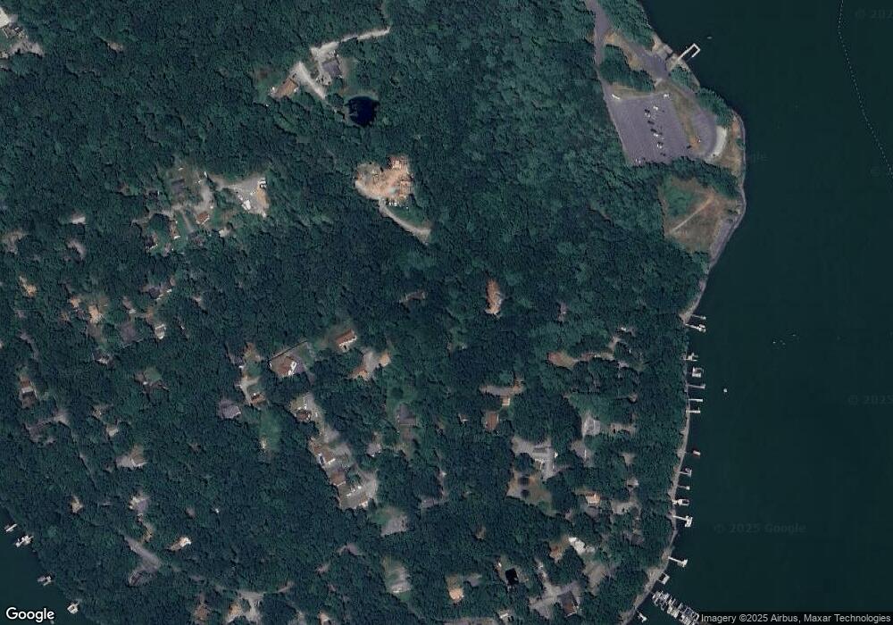 108 Crescent Dr, Hawley, PA 18428 - photo 1