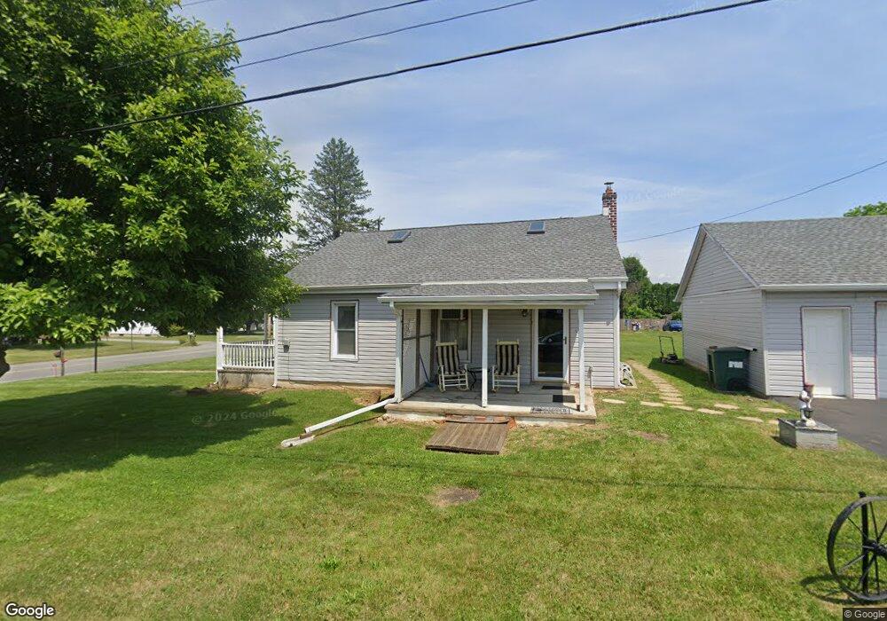 4998 Buckeye Rd, Emmaus, PA 18049 - photo 1