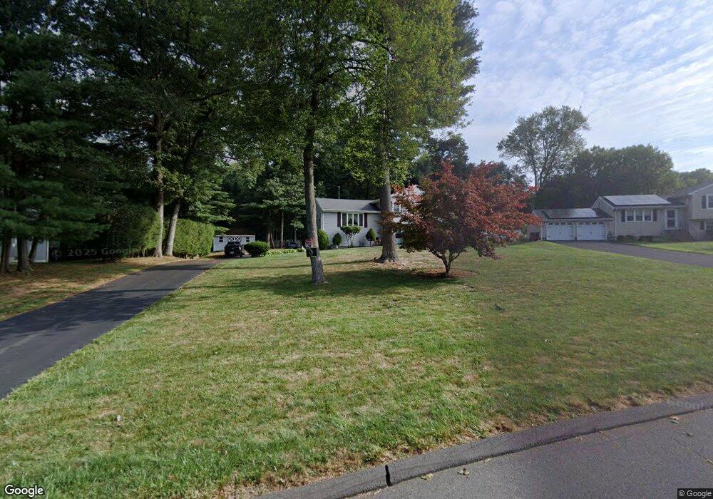 4 Chestnut Ln, Unionville, CT 06085 - photo 1