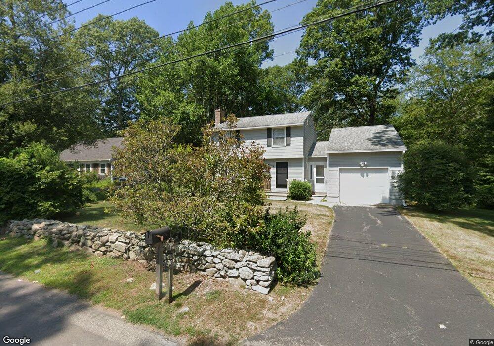 75 Greenwood Dr, Wakefield, RI 02879 - photo 1