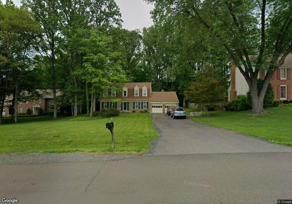 10808 Glen Mist Ln, Fairfax, VA 22030 - photo 1