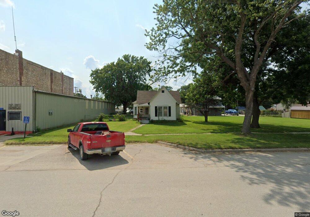 405 Maple St, Overbrook, KS 66524 - photo 1