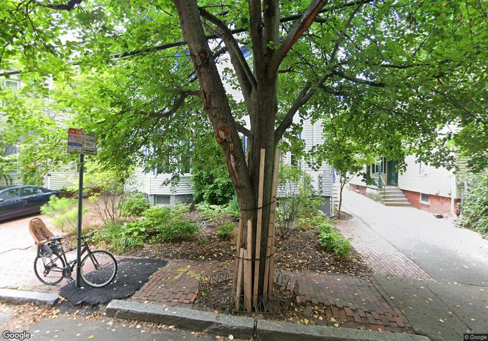 224 Chestnut St unit 1, Cambridge, MA 02139 - photo 1