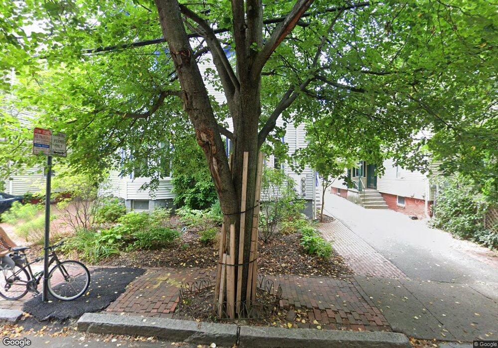 222 Chestnut St unit 1, Cambridge, MA 02139 - photo 1