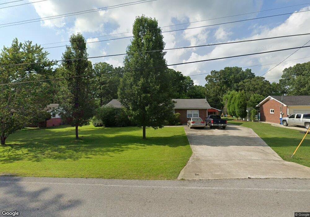 1209 Oak Dr, Manchester, TN 37355 - photo 1