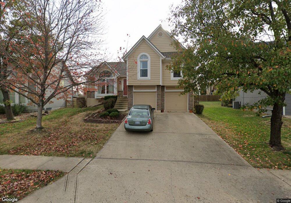 21637 W 54th St, Shawnee, KS 66226 - photo 1