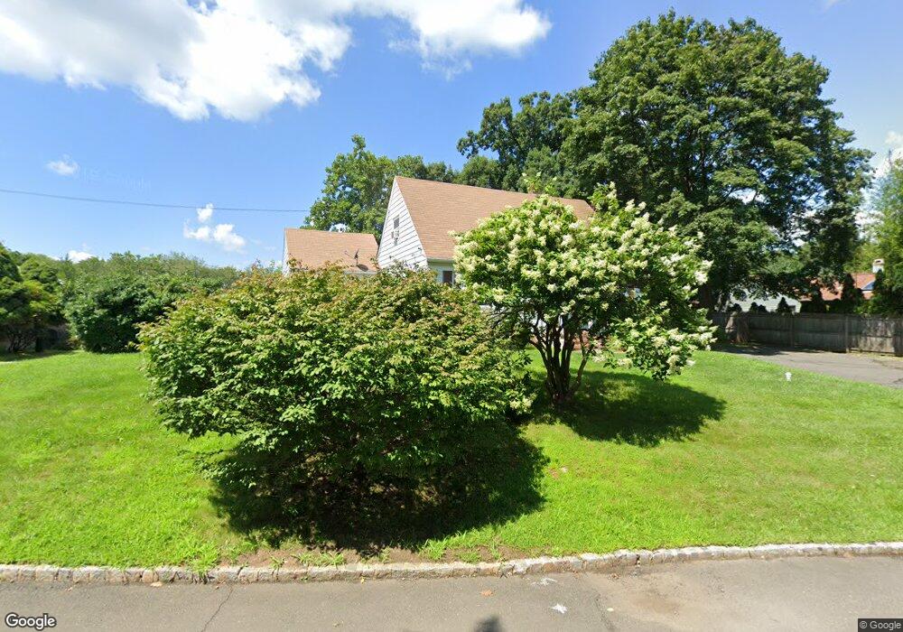 7 Ruhe Ln, West Nyack, NY 10994 - photo 1