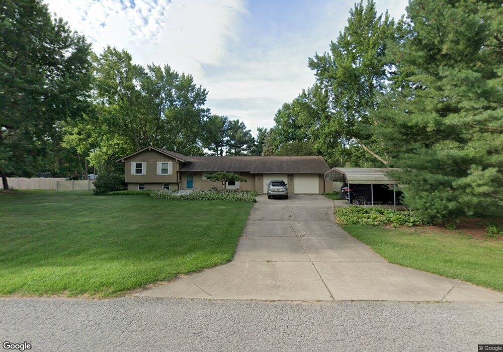 272 W Powell Dr, La Porte, IN 46350 - photo 1