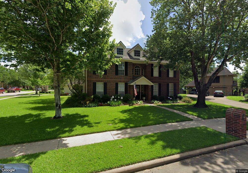 1001 Middlecreek St, Friendswood, TX 77546 - photo 1