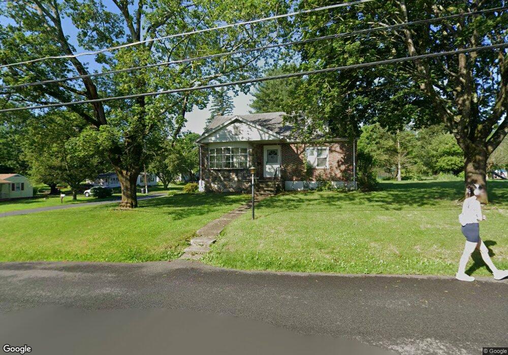 1505 Wallace St, Stroudsburg, PA 18360 - photo 1