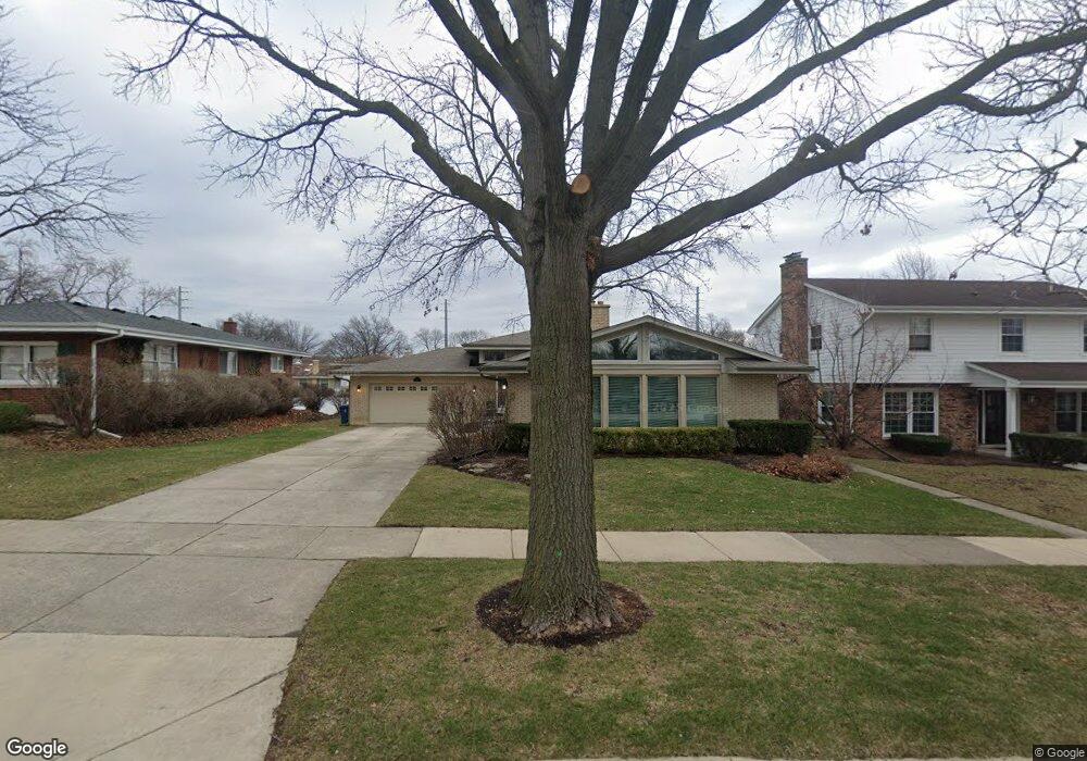 651 S Hillcrest Ave, Elmhurst, IL 60126 - photo 1