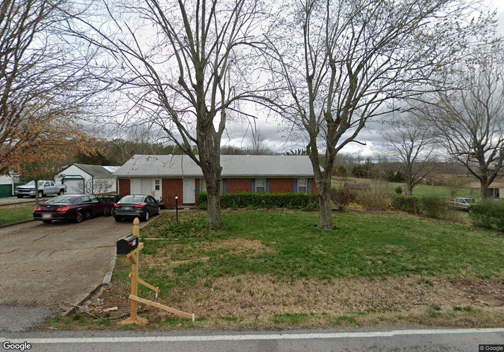 718 Sanderson Dr, Hopkinsville, KY 42240 - photo 1