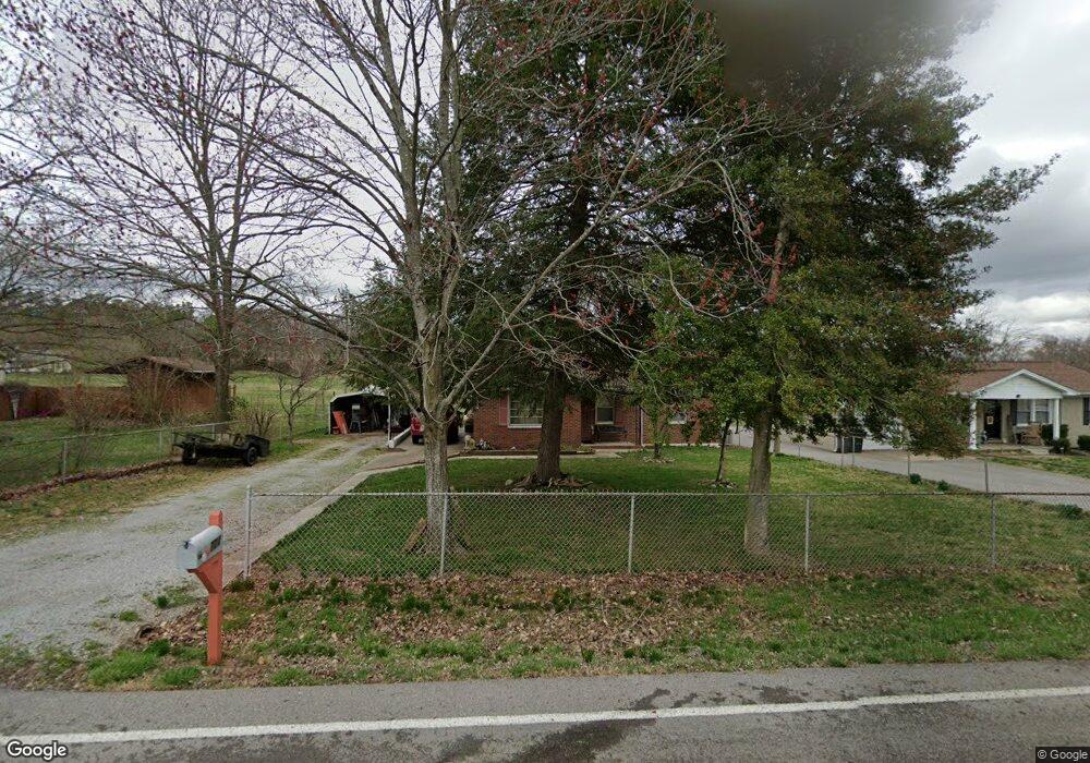 724 Sanderson Dr, Hopkinsville, KY 42240 - photo 1