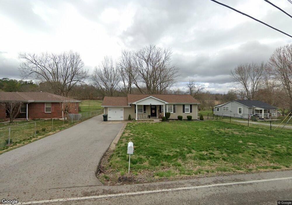 726 Sanderson Dr, Hopkinsville, KY 42240 - photo 1