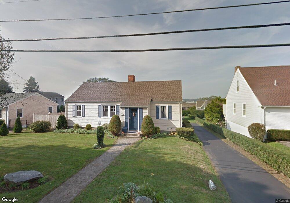 457 Wolcott Ave, Middletown, RI 02842 - photo 1