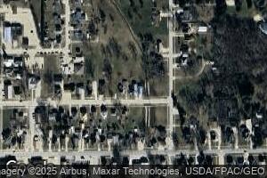 414 E Prospect St, New Hampton, IA 50659