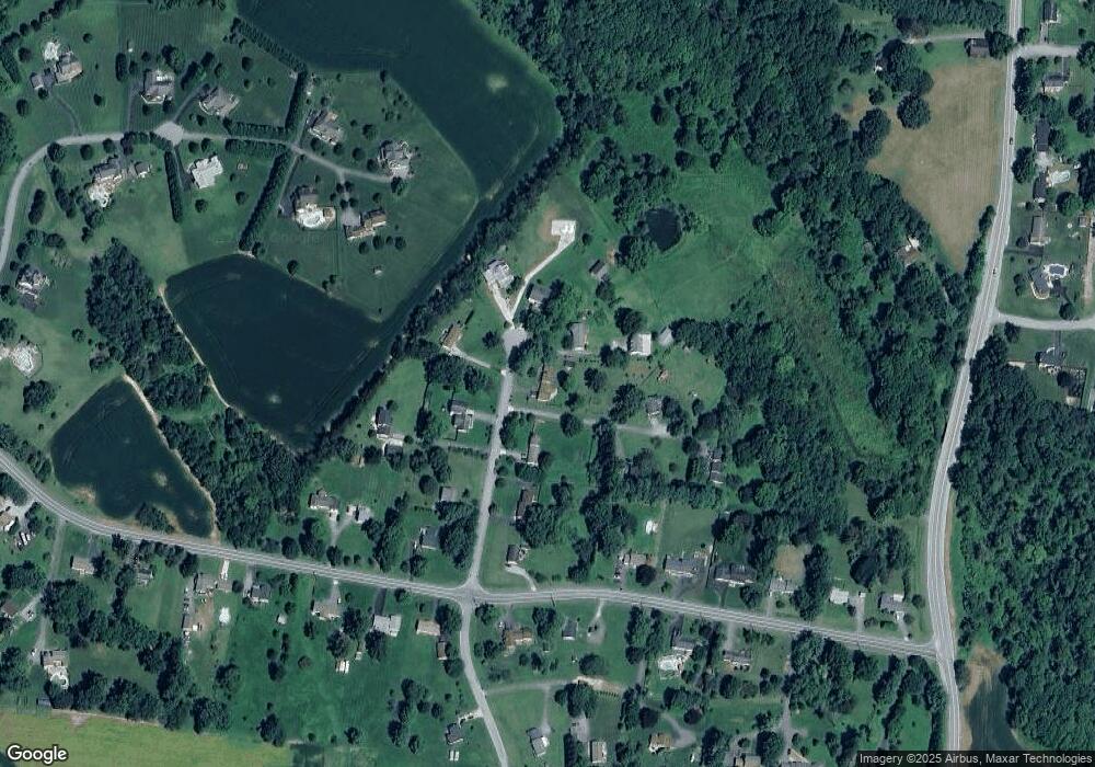 6587 Streamwood Ct, Sykesville, MD 21784 - photo 1