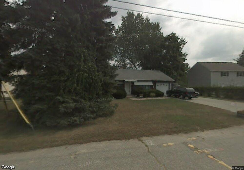 29 Bridle Path Cir, Ludlow, MA 01056 - photo 1