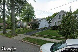 26 Beach Rd, Verona, NJ 07044