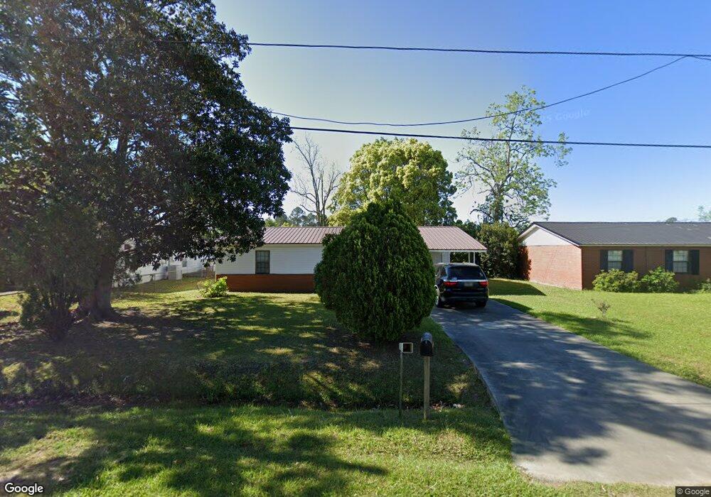 1104 James St, Douglas, GA 31533 - photo 1