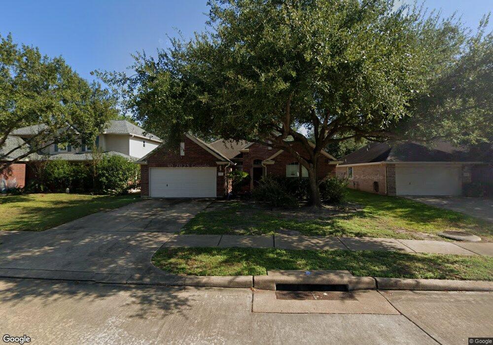 8810 Gas Light Village Dr, Houston, TX 77095 - photo 1