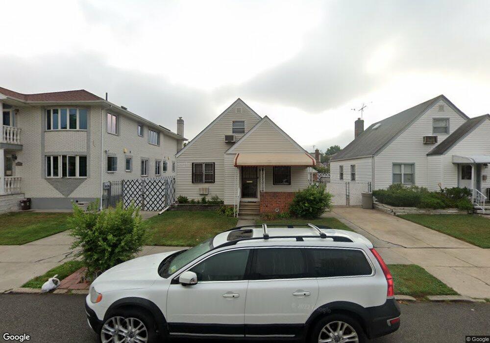 5307 189th St, Fresh Meadows, NY 11365 - photo 1