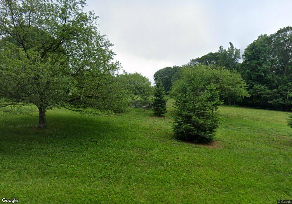 13319 Ritchie Rd, Cascade, MD 21719 - photo 1