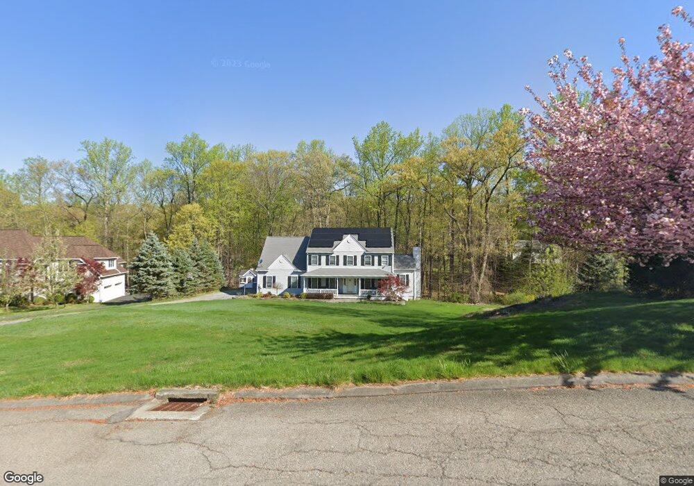 4 Linda Ln, Cortlandt Manor, NY 10567 - photo 1