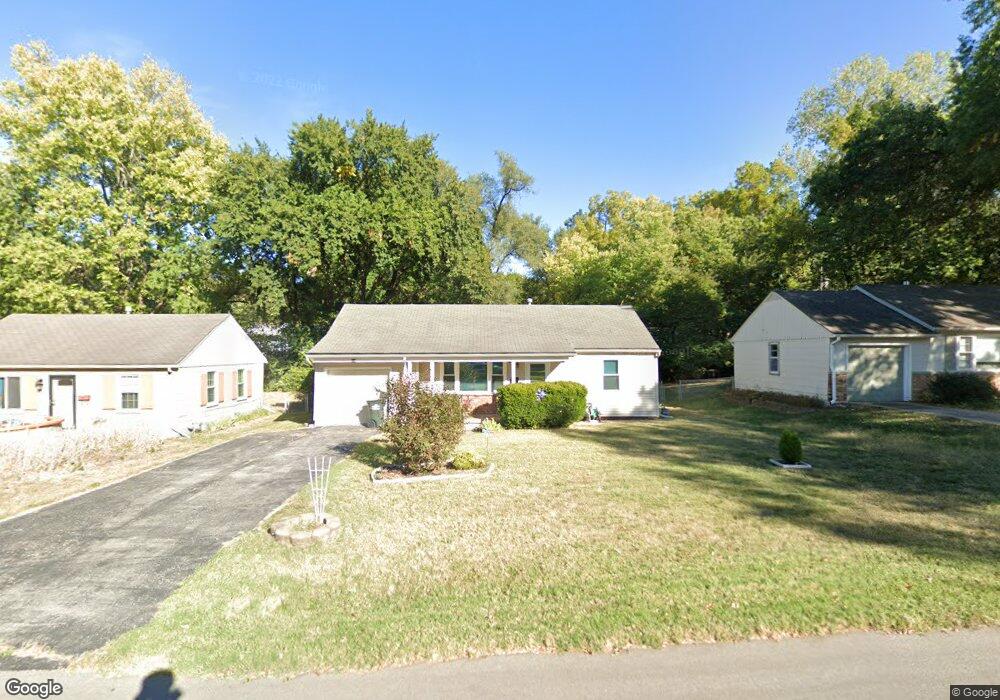 6425 Larsen Ln, Shawnee, KS 66203 - photo 1