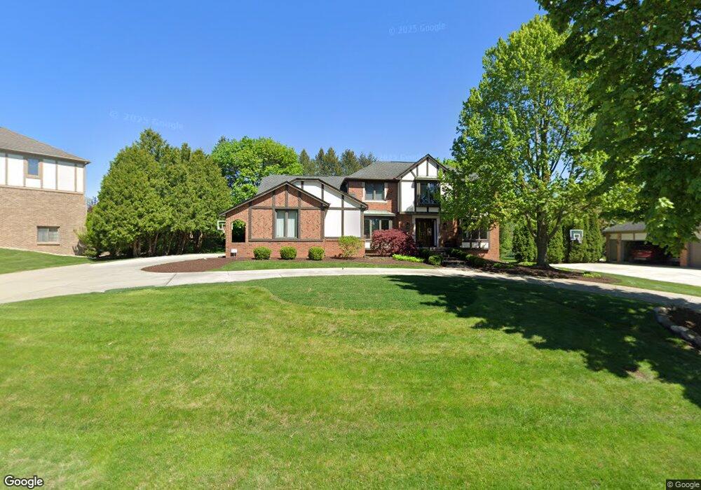 2765 Bloomfield Crossing, Bloomfield Hills, MI 48304 - photo 1
