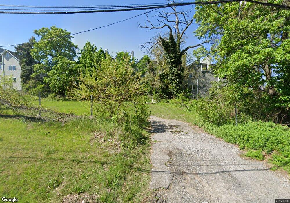 7 Atlas Ct, Malverne, NY 11565 - photo 1