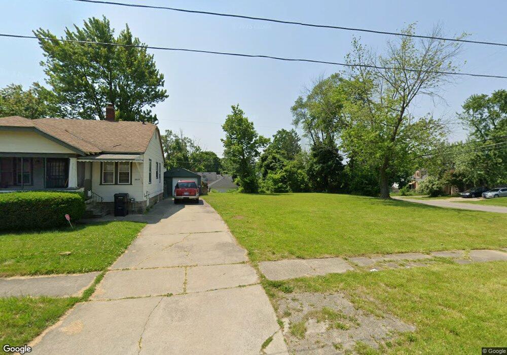 2521 Berkley St, Flint, MI 48504 - photo 1