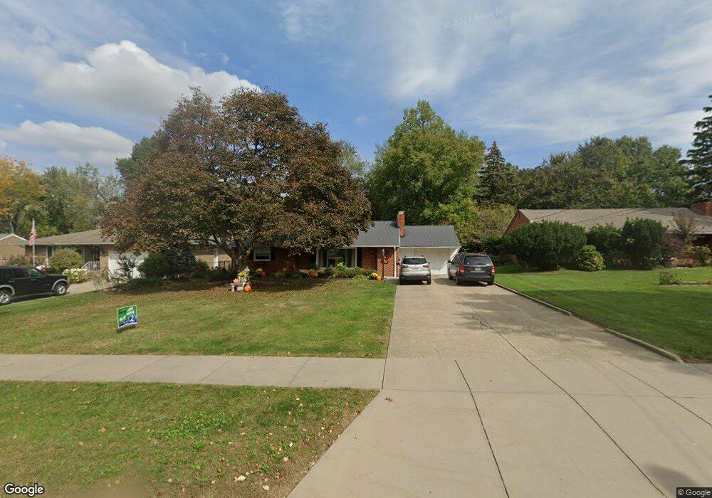 2143 Rockefeller Rd, Wickliffe, OH 44092 - photo 1