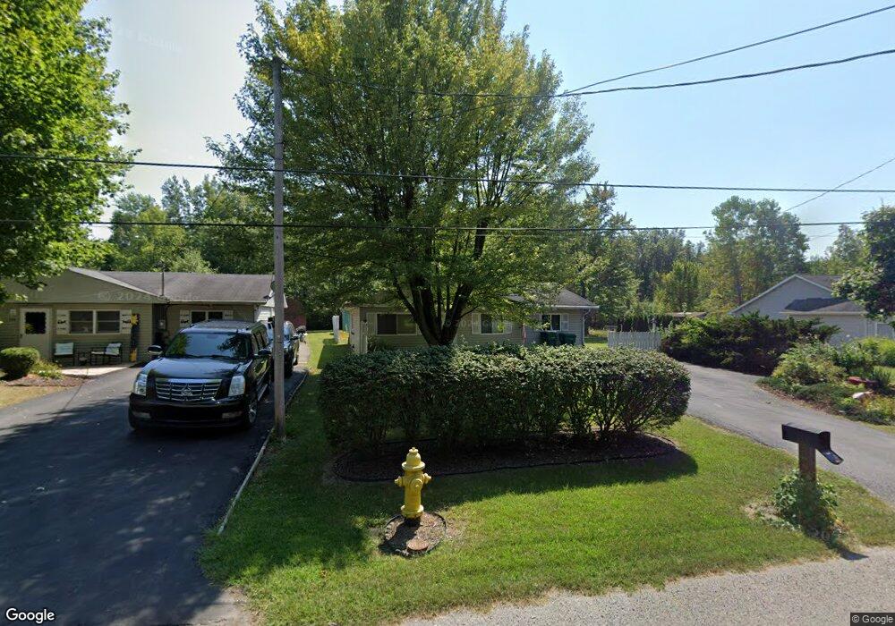 711 Powers Ave, Lima, OH 45801 - photo 1