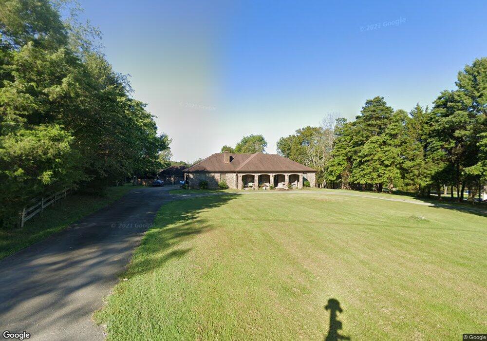 2902 Glenhurst Cir, La Grange, KY 40031 - photo 1