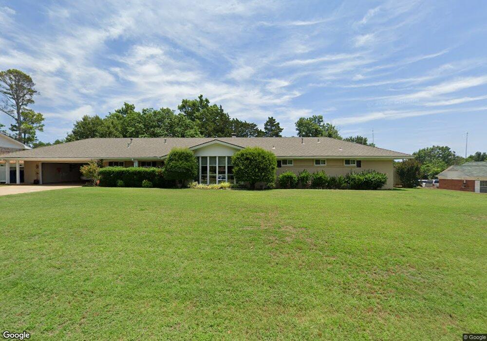 1316 Mccasland Pkwy, Duncan, OK 73533 - photo 1