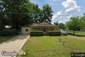 611 W Harrison St, Chouteau, OK 74337