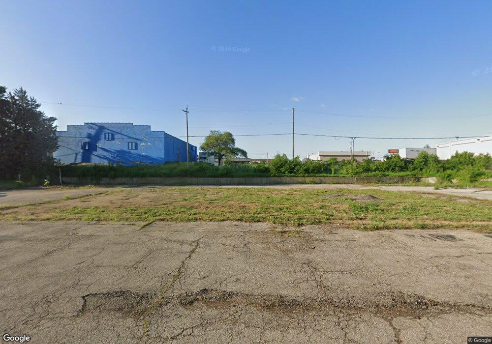 425 SW 30th St, Topeka, KS 66611 - photo 1