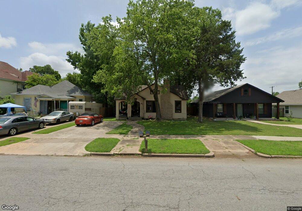 714 W Hull St, Denison, TX 75020 - photo 1
