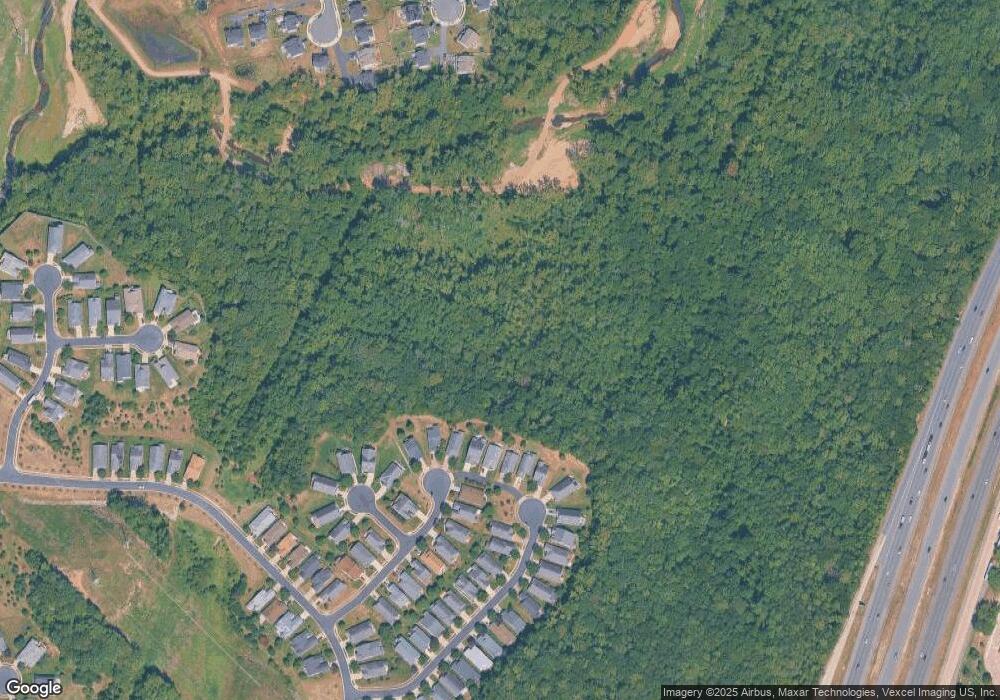 17041 Four Seasons Dr, Dumfries, VA 22025 - photo 1