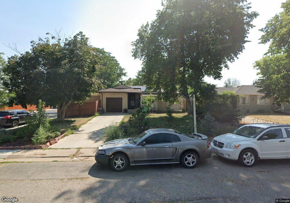 932 Elmira St, Aurora, CO 80010 - photo 1