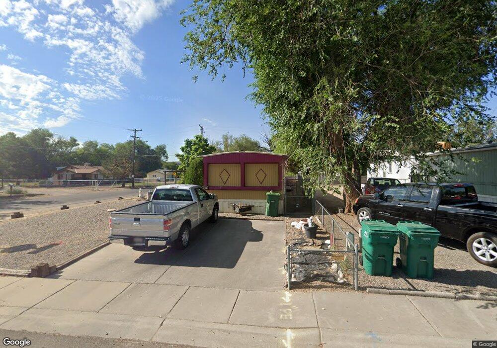 2401 Riverview Ln, Farmington, NM 87401 - photo 1